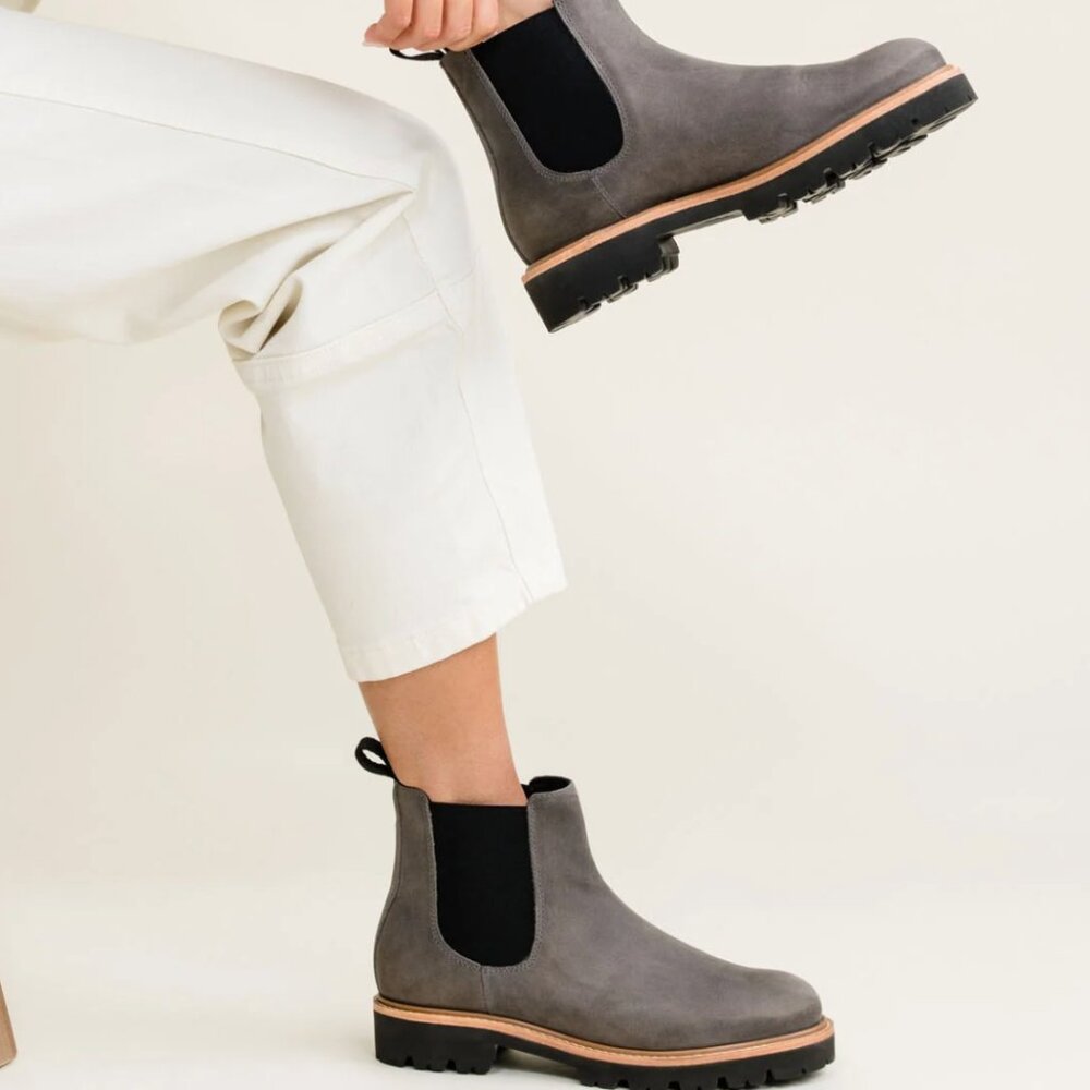 Nisolo Go To Lug Chelsea Boot Grey Size 7.5